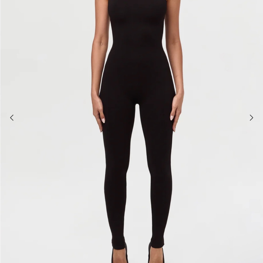 Black Sleeveless Jumpsuit